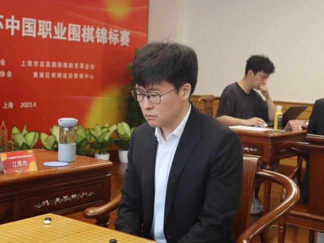 美女伊人