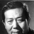 美女尿